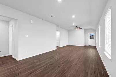 15638 Buffalo Meadow Court, Houston, TX 77090 - Photo 13