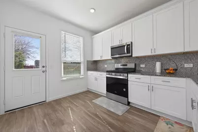 7326 Madison Commons Lane, Houston, TX 77075 - Photo 13