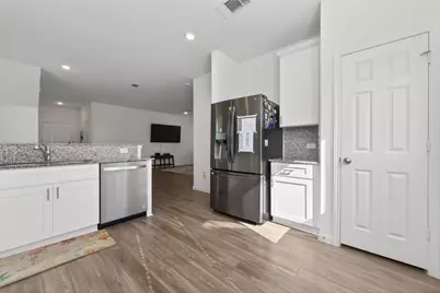 7326 Madison Commons Lane, Houston, TX 77075 - Photo 15