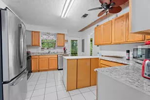 1742 Sunrise Trail, Kingwood, TX 77339 - Photo 11