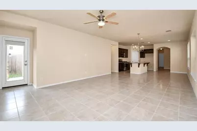 1605 Summer City Dr, Houston, TX 77047 - Photo 5