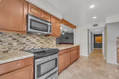 12985 Trail Hollow Drive #6, Houston, TX 77079 - Photo 15
