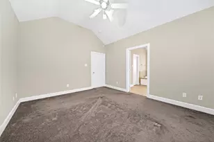 3633 Main Plaza Dr, Houston, TX 77025 - Photo 17