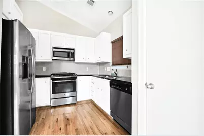 3633 Main Plaza Drive, Houston, TX 77025 - Photo 11
