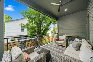 1307 E 27th St, Houston, TX 77009 - Photo 13