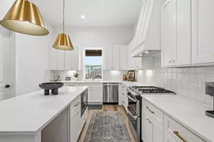 1307 E 27th St, Houston, TX 77009 - Photo 17