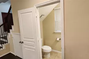 829 W 26th St, Houston, TX 77008 - Photo 9