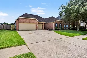 9714 Crystal Blvd, Baytown, TX 77521 - Photo 3