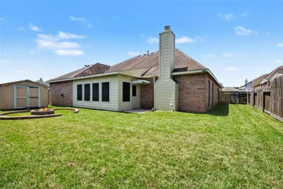 9714 Crystal Boulevard, Baytown, TX 77521 - Photo 35