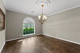 2023 Forest Garden Dr, Kingwood, TX 77345 - Photo 7