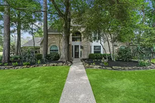 2023 Forest Garden Dr, Kingwood, TX 77345 - Photo 3