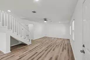 302 Lawrence St, Tomball, TX 77375 - Photo 5
