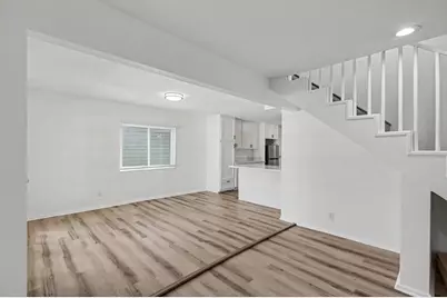 302 Lawrence Street, Tomball, TX 77375 - Photo 9