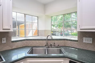 16907 Colony Terrace Drive, Sugar Land, TX 77479 - Photo 11