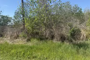 01 W Bayshore Rd, Oak Island, TX 77514 - Photo 1