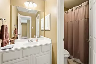 8111 Highland Green Dr Dr, Sugar Land, TX 77479 - Photo 29