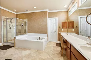 8111 Highland Green Dr Dr, Sugar Land, TX 77479 - Photo 21