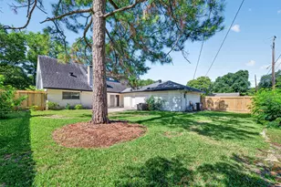 8218 Hazen St, Houston, TX 77036 - Photo 39
