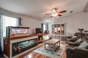 206 County Rd 362, Splendora, TX 77372 - Photo 5