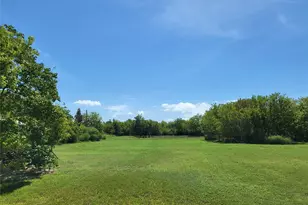 333 24th St, San Leon, TX 77539 - Photo 1