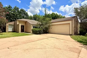 11318 Briar Forest Dr, Houston, TX 77077 - Photo 1