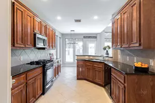 11026 Anilu Dr, Richmond, TX 77406 - Photo 9