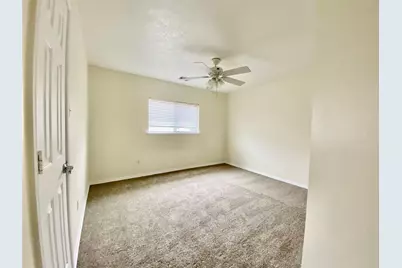 7238 Foxshadows Lane, Humble, TX 77338 - Photo 13