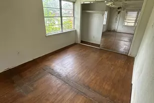 5711 Turtle Creek Rd, Houston, TX 77017 - Photo 13