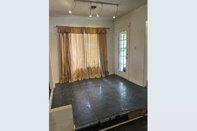 5711 Turtle Creek Road, Houston, TX 77017 - Photo 9