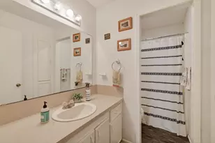 12 Creekwood Dr, Schulenburg, TX 78956 - Photo 21