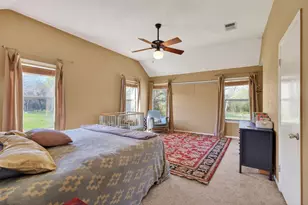 12 Creekwood Dr, Schulenburg, TX 78956 - Photo 17