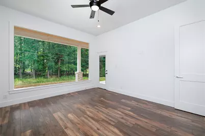 1049 Broadmoor Drive, Huntsville, TX 77340 - Photo 13