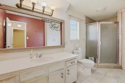 15725 Lakeview Drive, Jersey Village, TX 77040 - Photo 17