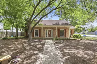 15725 Lakeview Dr, Jersey Village, TX 77040 - Photo 1