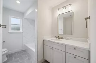 15911 Redwood Pl Dr, Houston, TX 77079 - Photo 37