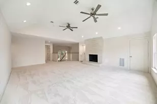 15911 Redwood Pl Dr, Houston, TX 77079 - Photo 31