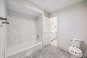15911 Redwood Pl Dr, Houston, TX 77079 - Photo 33