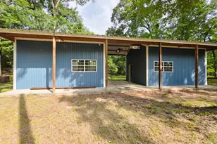 437 E Lumbermans Rd, Onalaska, TX 77360 - Photo 11