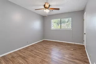 56 Flag Ct, Lake Jackson, TX 77566 - Photo 17