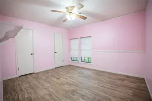 56 Flag Ct, Lake Jackson, TX 77566 - Photo 11