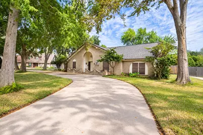 56 Flag Court, Lake Jackson, TX 77566 - Photo 1