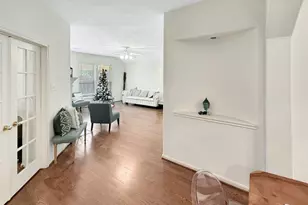 62 N Abram Cir, The Woodlands, TX 77382 - Photo 3