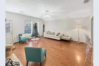 62 N Abram Circle, The Woodlands, TX 77382 - Photo 7