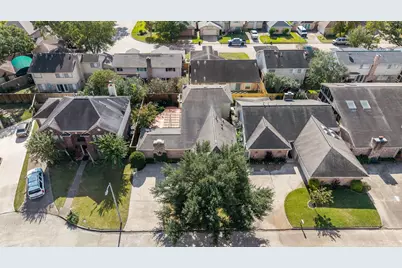 12835 Chimes Drive, Houston, TX 77077 - Photo 37