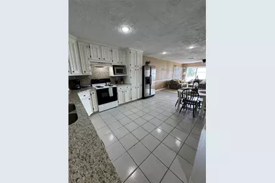 398 Lakeshore S, Onalaska, TX 77360 - Photo 5