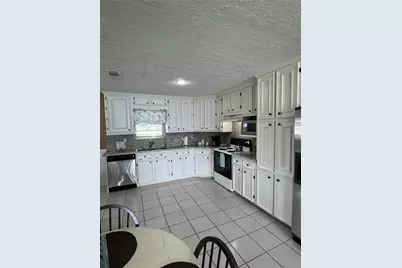 398 Lakeshore S, Onalaska, TX 77360 - Photo 15