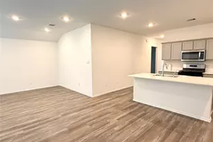 24855 Springbluff Vly Ct, Magnolia, TX 77355 - Photo 5