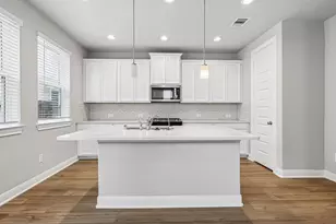 9808 Falling Fern Ln, Houston, TX 77080 - Photo 3