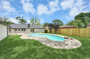 6023 Lattimer Dr, Houston, TX 77035 - Photo 47