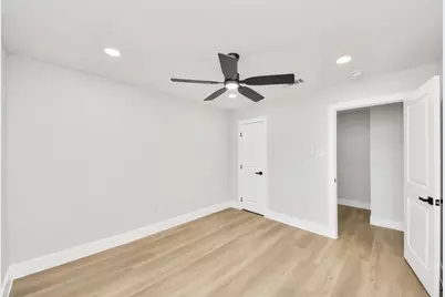6023 Lattimer Drive, Houston, TX 77035 - Photo 37